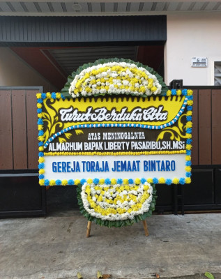 Papan Bunga Duka di Ledokombo